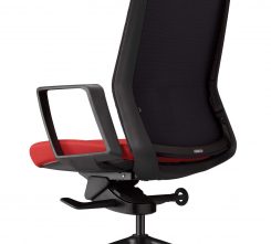 J1-Chair